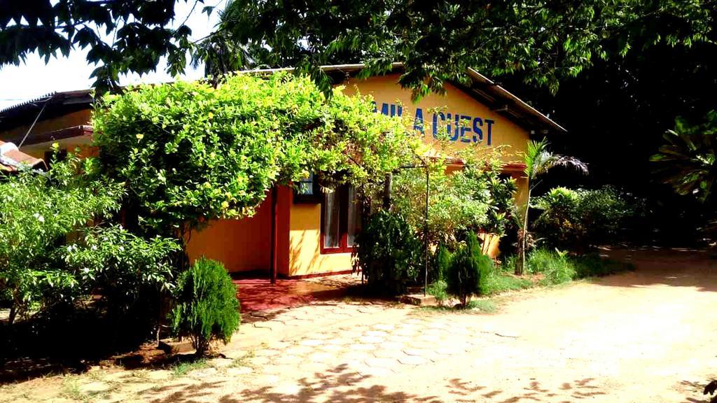 Amila Guest Hotel Trincomalee Exterior foto